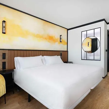 Barcelo Powisle Hotel