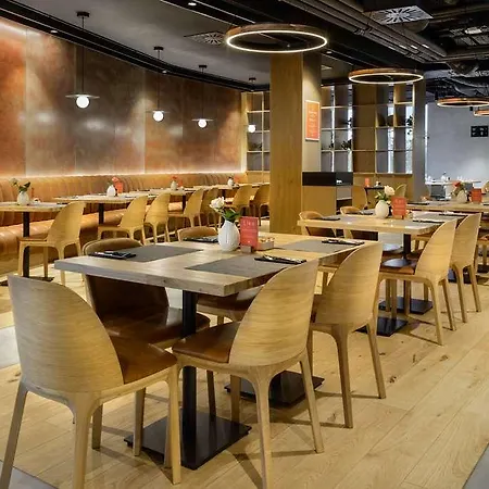 Hotel Barcelo Powisle