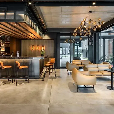 Barcelo Powisle Hotel *