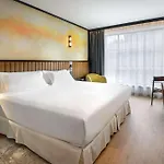 Hotel Barcelo Powisle