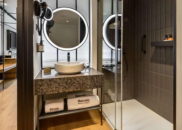 Hotel Barcelo Powisle