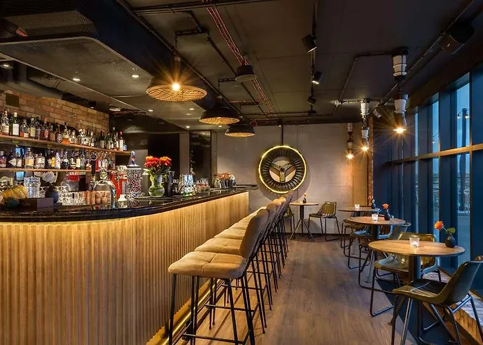 Barcelo Powisle Hotel