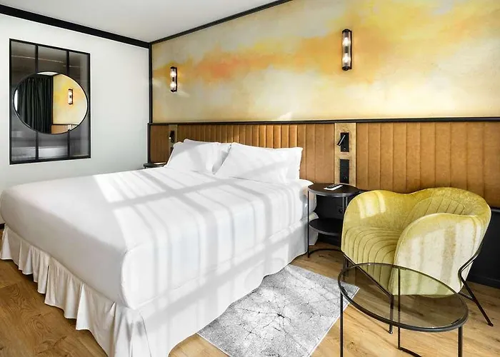 Barcelo Powisle Hotel