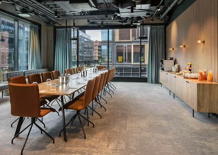 Hotel Barcelo Powisle *